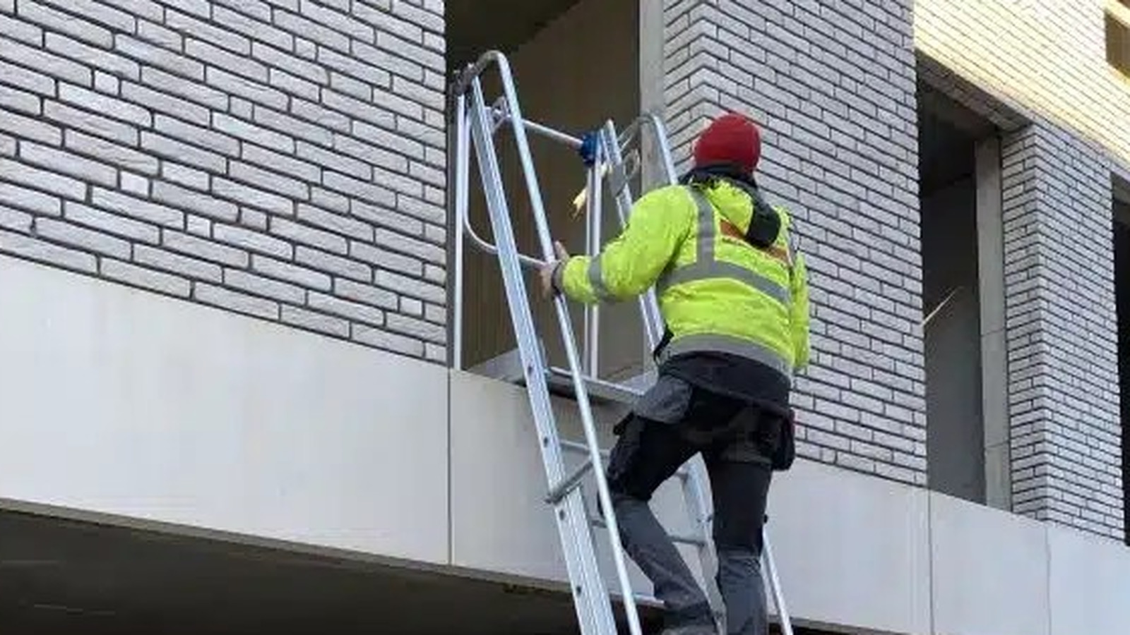 Nieuw Toegangsplatform Voor Werf - Artikel - Dubaere Ladders